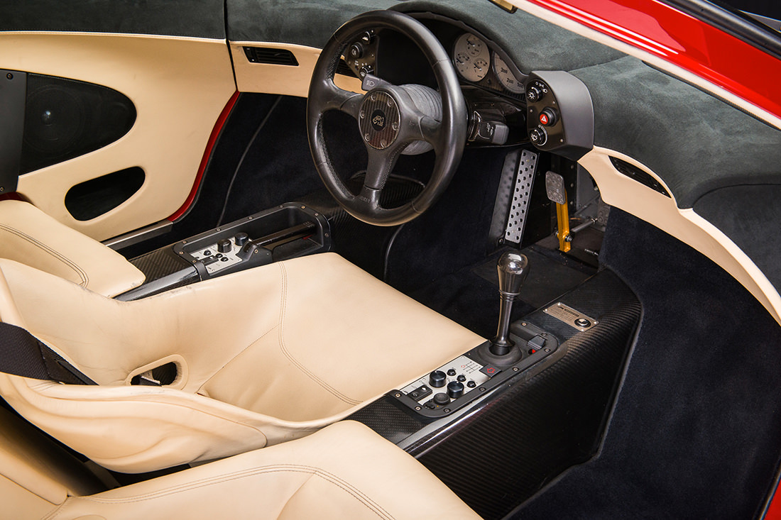 MCLAREN f1 Interior