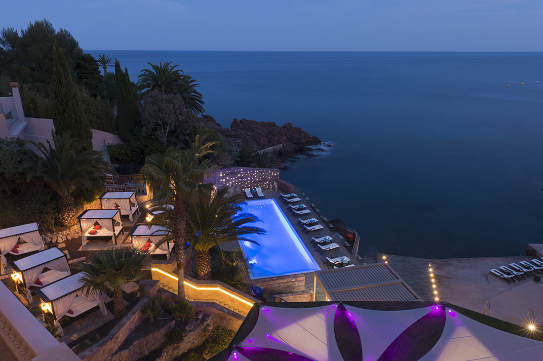 Tiara Miramar Beach Hotel: the essence of the