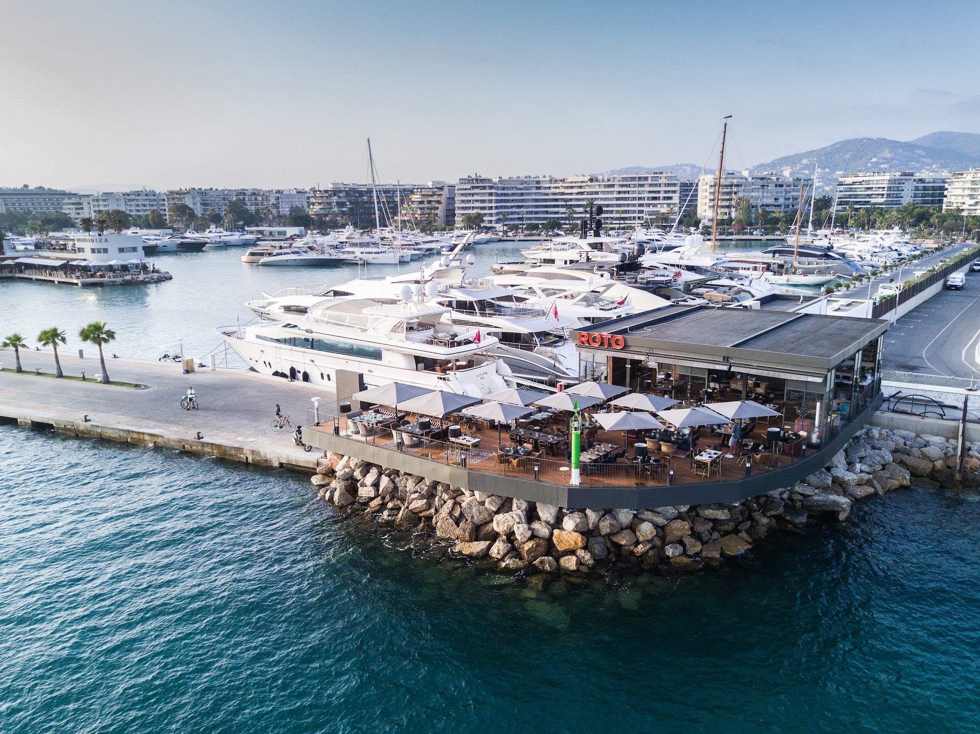Marina the very exclusive yachting destination gave itself a makeover ! THE MILLIARDAIRE
