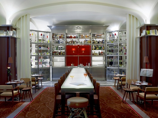 Le Bar Long - Le bar du Royal Monceau