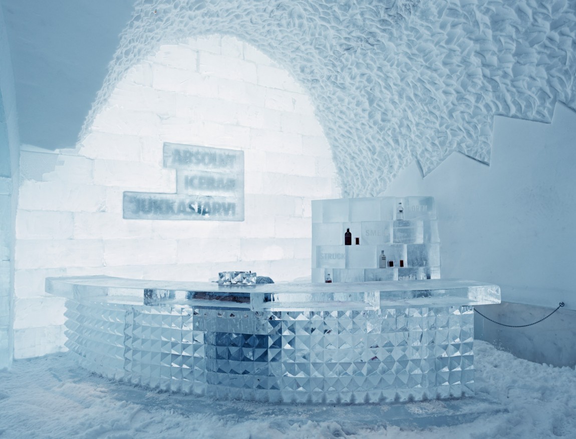 Monuments et Architectures - Page 2 Ice-hotel-Jukkasjarvi-suede-laponie-sweden-1