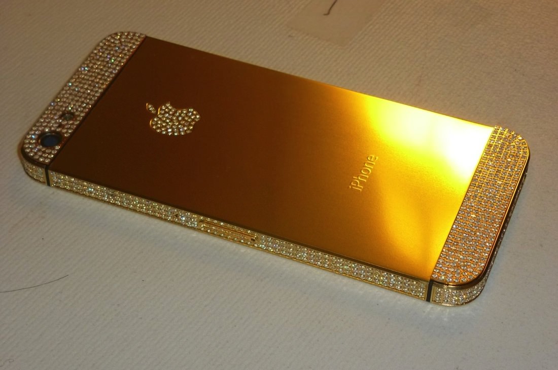 bijoux or iPhone