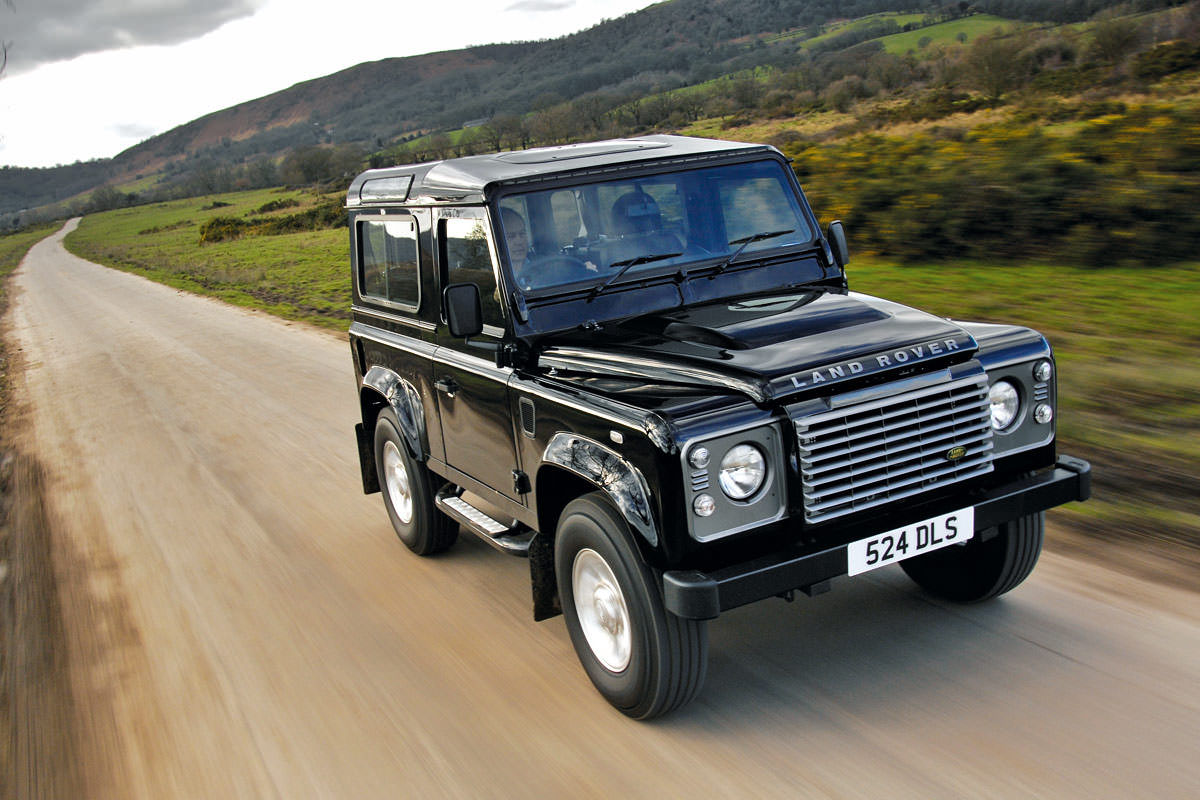 route Land Rover Le Magazine sur l'actualité du luxe TheMilliardaire
