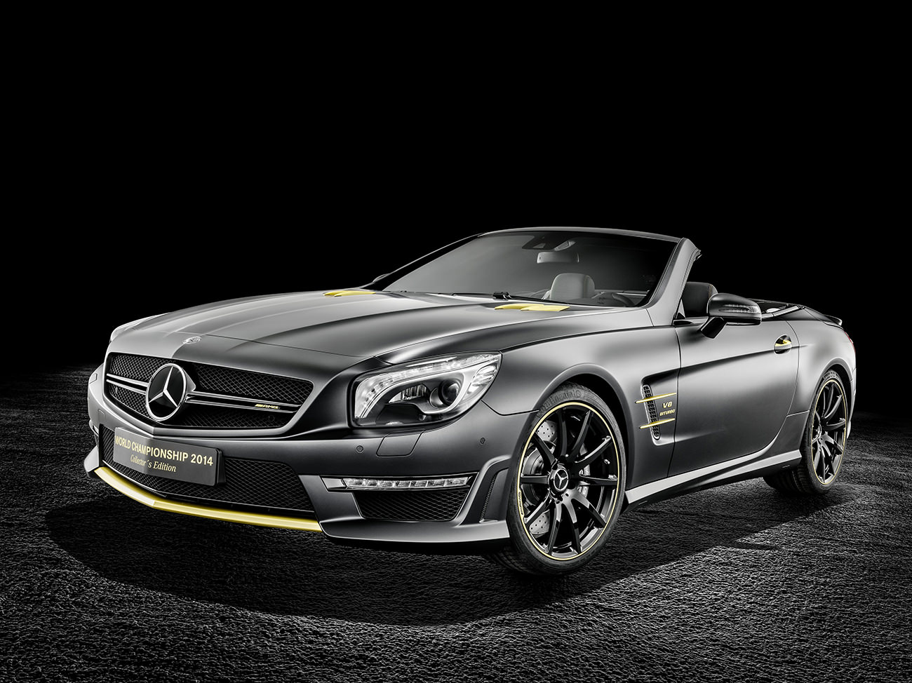 Mercedes-Benz-World-Championship-2014-Collector-Edition-1