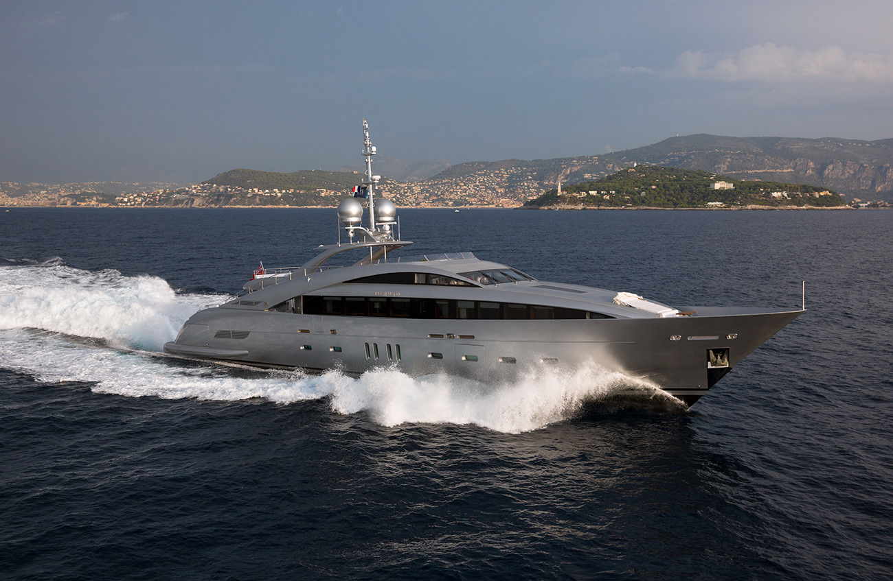 ISA-Yachts-Silver-Wind-1