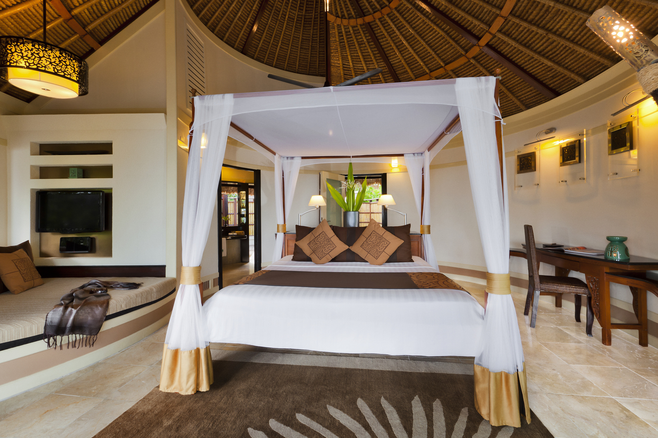 Banyan-Tree-Maldives-Bedroom