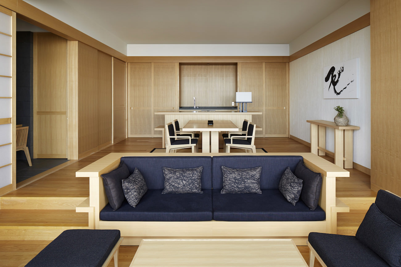 Aman Tokyo - Suite Living and Dining Area