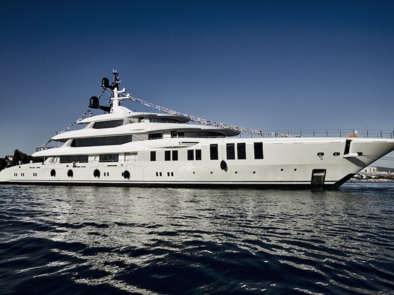 Decouvrez Les Plus Beaux Yachts Du Monde De Veritables Palaces Sur Mer