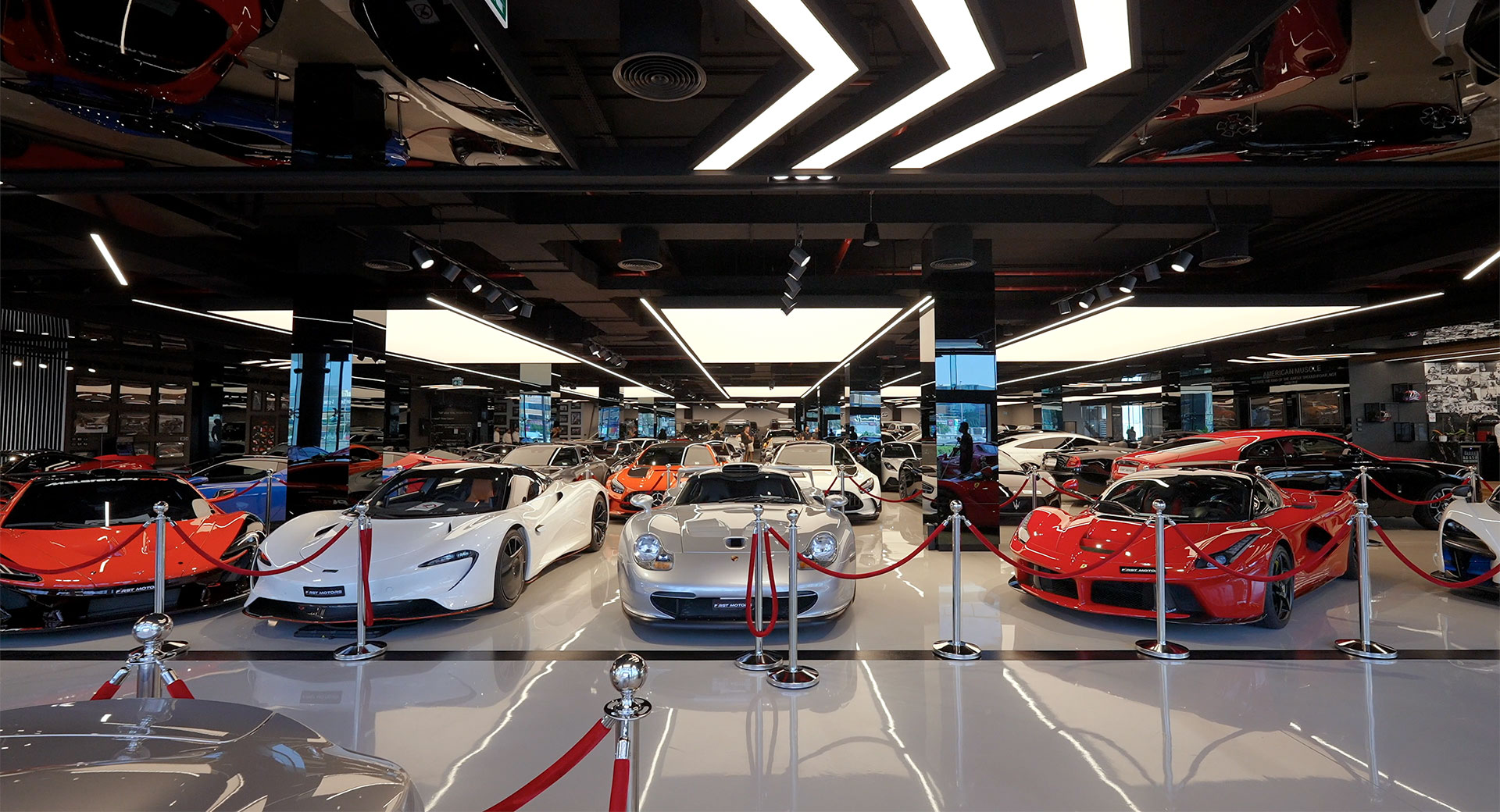Découvrez le showroom de supercars le plus exclusif de Dubaï